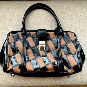 Vintage Black patent and brown patterned handbag in great condition